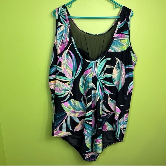 Torrid Wireless Mesh High Neck One Piece Swimsuit Multi size 6X NWT - Picture 8 of 8